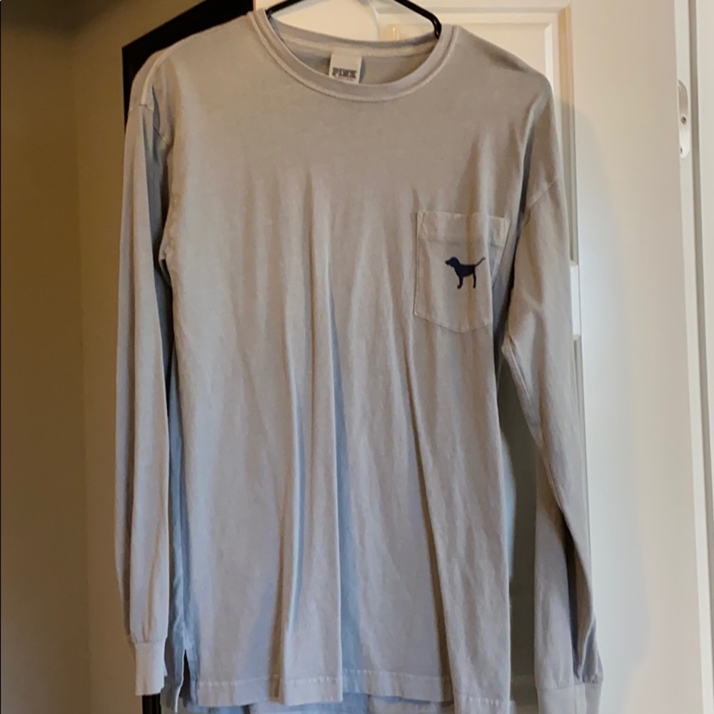 Gray xtra small pink shirt .